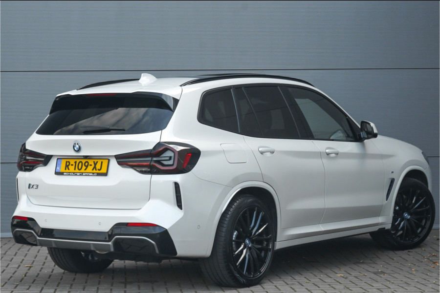 BMW iX3 Executive 80 kWh M-Sport Pano H&K Stuur & Stoelverw Trekhaak
