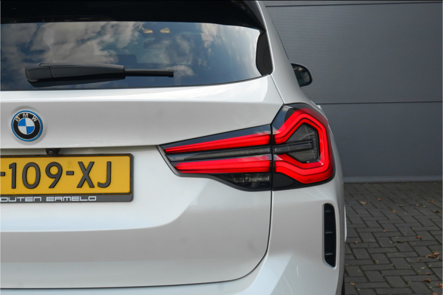 BMW iX3 Executive 80 kWh M-Sport Pano H&K Stuur & Stoelverw Trekhaak