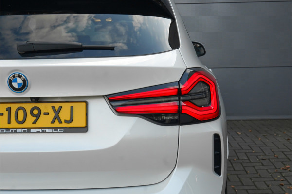 BMW iX3 Executive 80 kWh M-Sport Pano H&K Stuur & Stoelverw Trekhaak