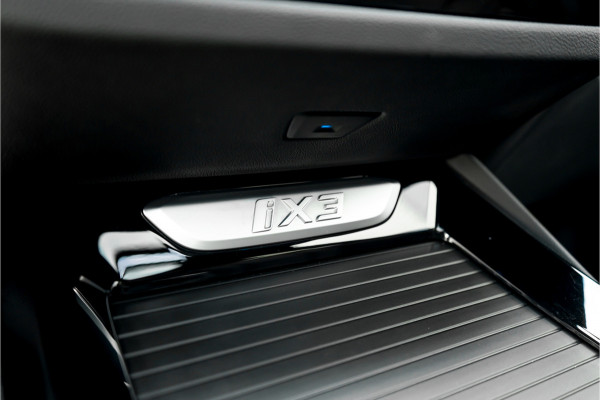 BMW iX3 Executive 80 kWh M-Sport Pano H&K Stuur & Stoelverw Trekhaak