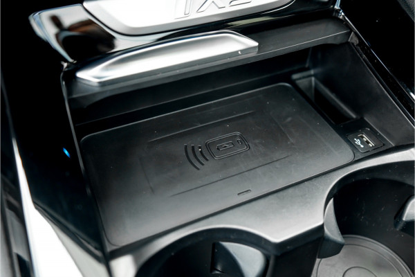 BMW iX3 Executive 80 kWh M-Sport Pano H&K Stuur & Stoelverw Trekhaak
