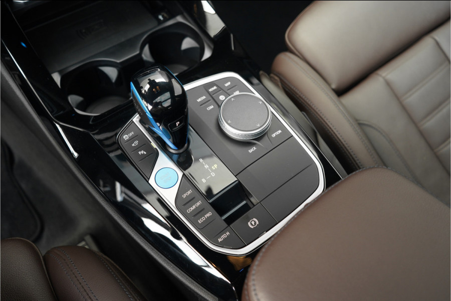 BMW iX3 Executive 80 kWh M-Sport Pano H&K Stuur & Stoelverw Trekhaak