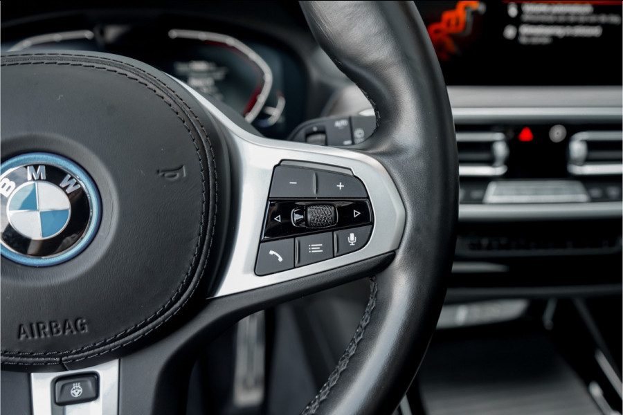 BMW iX3 Executive 80 kWh M-Sport Pano H&K Stuur & Stoelverw Trekhaak