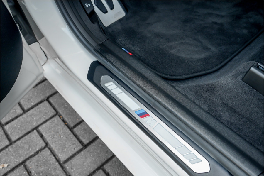 BMW iX3 Executive 80 kWh M-Sport Pano H&K Stuur & Stoelverw Trekhaak