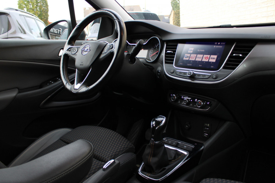 Opel Crossland X 1.2 Innovation | Winterpack | Trekhaak | Navigatie | Keyless | Parkeersensoren voor + achter