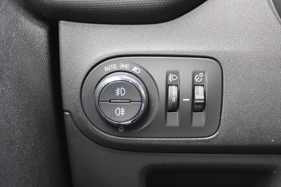 Opel Crossland X 1.2 Innovation | Winterpack | Trekhaak | Navigatie | Keyless | Parkeersensoren voor + achter