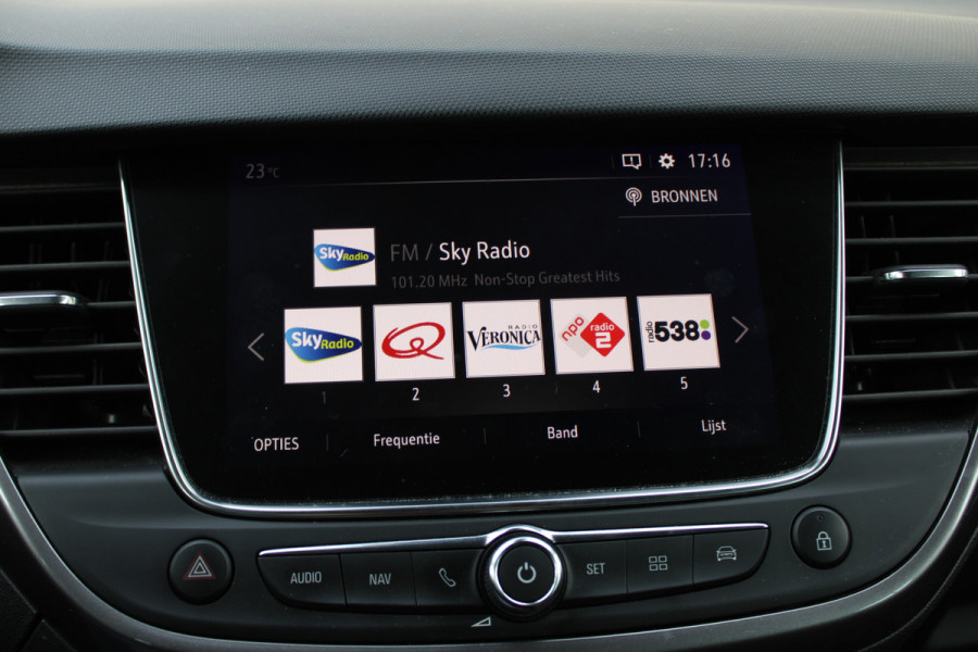 Opel Crossland X 1.2 Innovation | Winterpack | Trekhaak | Navigatie | Keyless | Parkeersensoren voor + achter