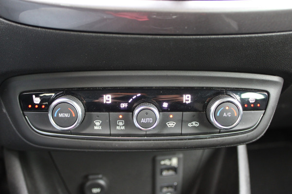 Opel Crossland X 1.2 Innovation | Winterpack | Trekhaak | Navigatie | Keyless | Parkeersensoren voor + achter