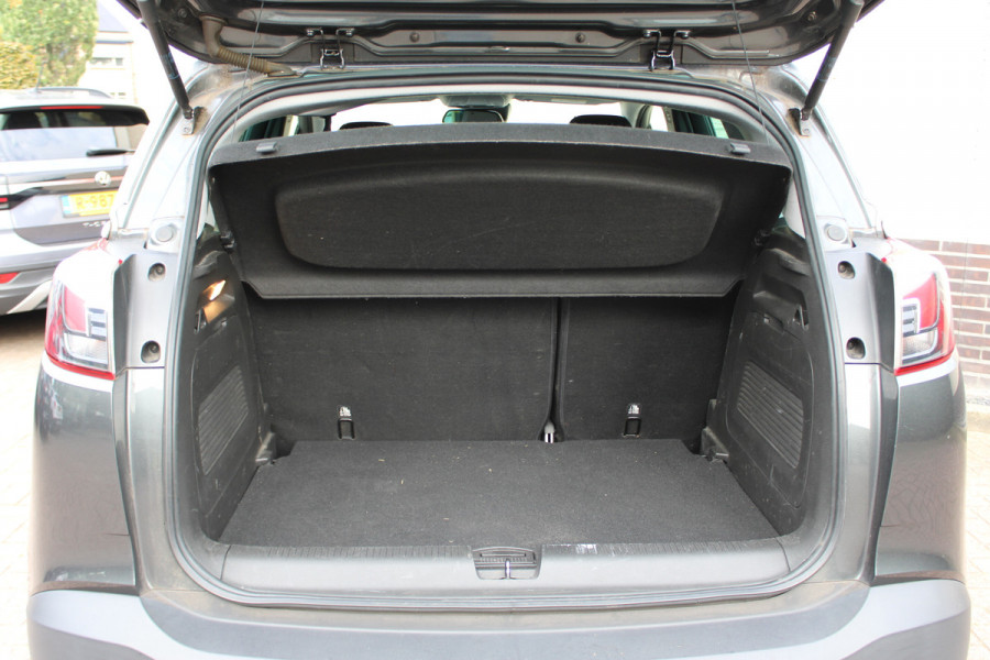 Opel Crossland X 1.2 Innovation | Winterpack | Trekhaak | Navigatie | Keyless | Parkeersensoren voor + achter