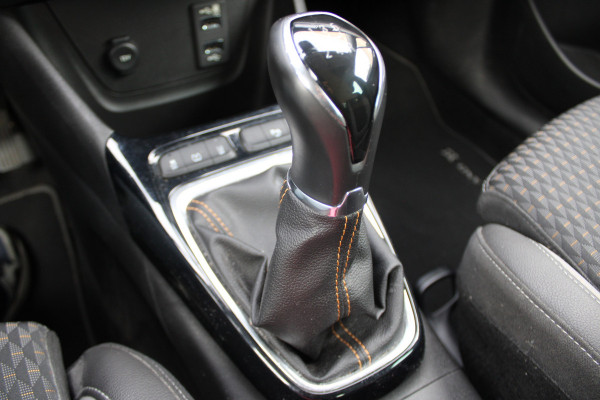 Opel Crossland X 1.2 Innovation | Winterpack | Trekhaak | Navigatie | Keyless | Parkeersensoren voor + achter