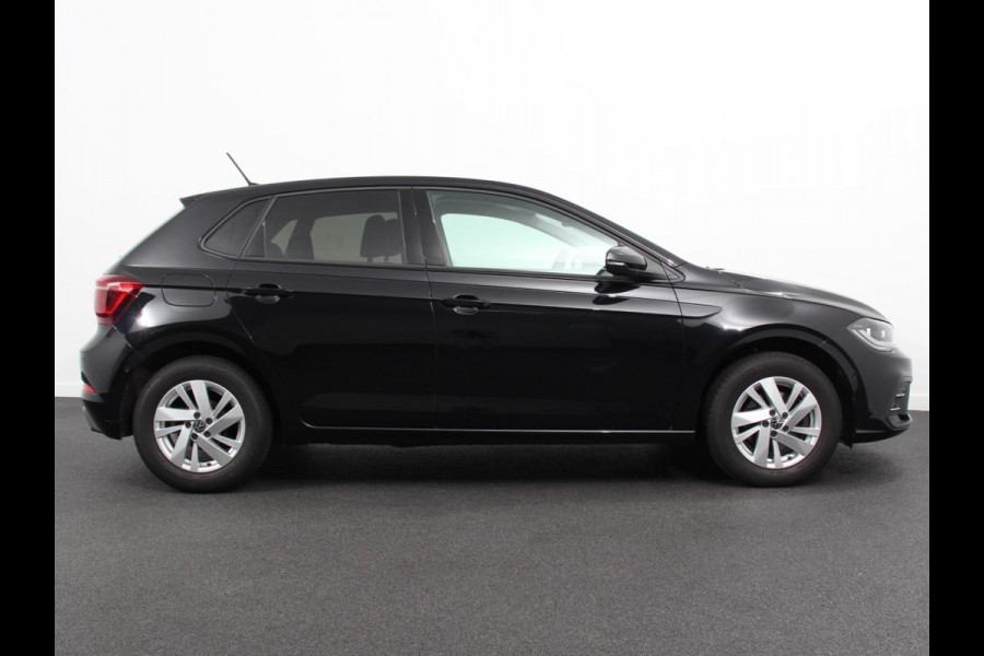 Volkswagen Polo 1.0 TSI 110pk DSG Style Navigatie Apple Carplay/ Android Auto Parkeersensoren Adaptive Cruise Control Blind Spot Assist Stoelverwarming Ledverlichting Climate Control