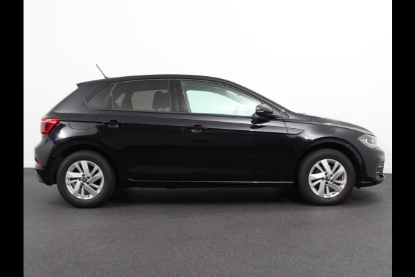 Volkswagen Polo 1.0 TSI 110pk DSG Style Navigatie Apple Carplay/ Android Auto Parkeersensoren Adaptive Cruise Control Blind Spot Assist Stoelverwarming Ledverlichting Climate Control