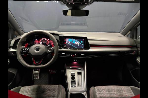 Volkswagen Golf 2.0 TSI GTI Pano IQ Camera Stoelverwarming ACC
