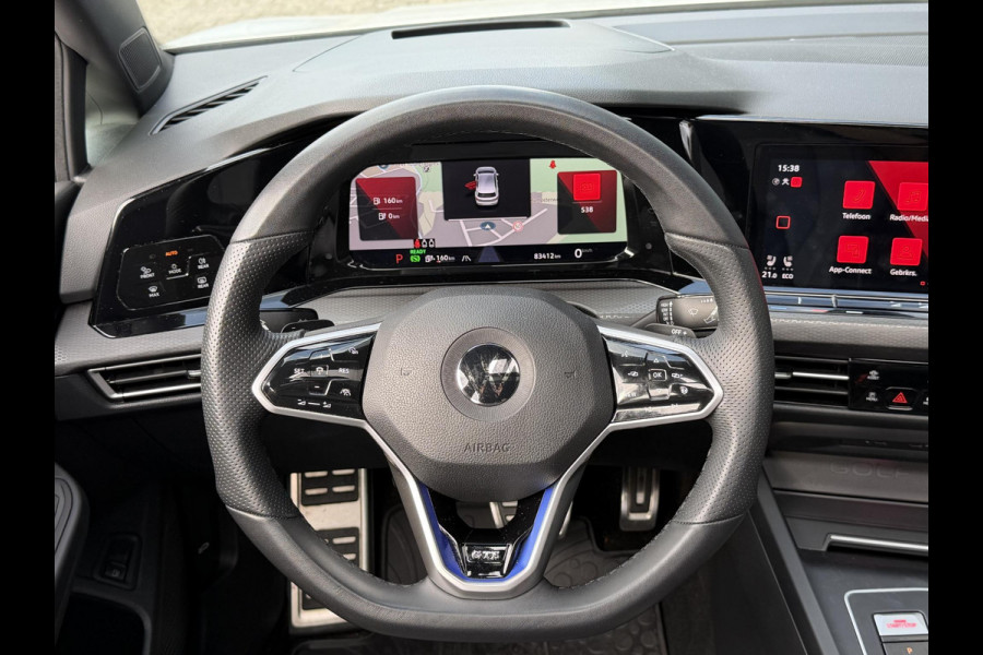 Volkswagen Golf 1.4 eHybrid GTE 18"/SOH 91%/Leder + memory/Panoramadak/IQ Light/Dynamic chassis/Stuur + stoelverwarming + ventilatie/Head-up/Standkachel/Camera/PDC v+a