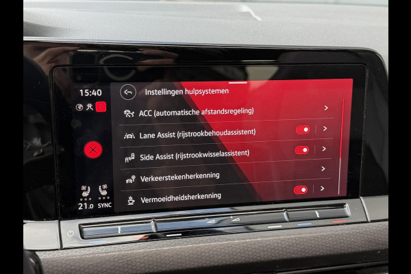 Volkswagen Golf 1.4 eHybrid GTE 18"/SOH 91%/Leder + memory/Panoramadak/IQ Light/Dynamic chassis/Stuur + stoelverwarming + ventilatie/Head-up/Standkachel/Camera/PDC v+a