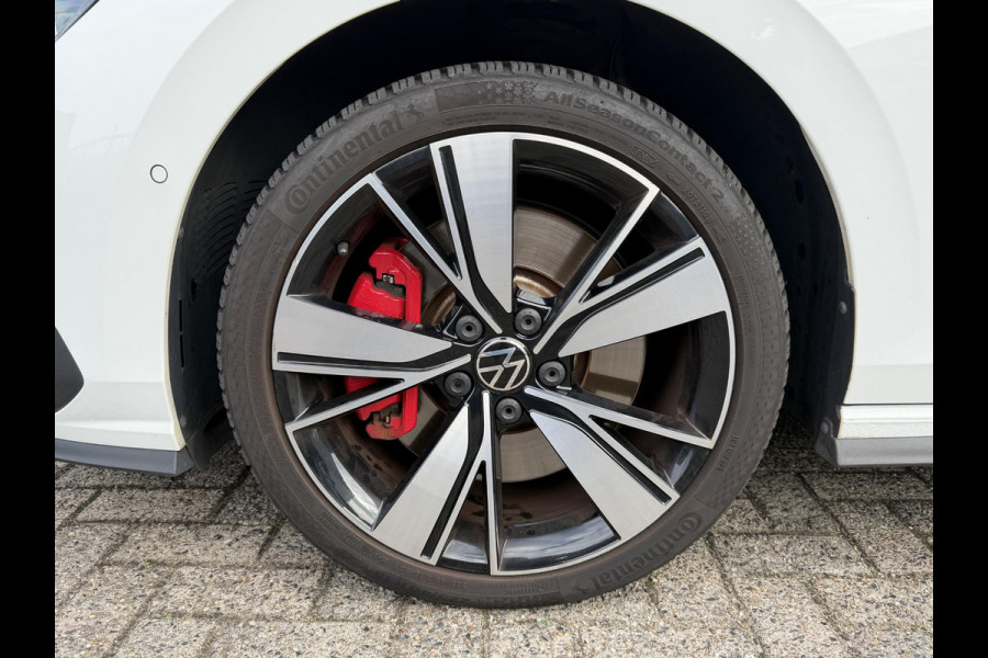 Volkswagen Golf 1.4 eHybrid GTE 18"/SOH 91%/Leder + memory/Panoramadak/IQ Light/Dynamic chassis/Stuur + stoelverwarming + ventilatie/Head-up/Standkachel/Camera/PDC v+a
