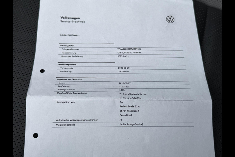 Volkswagen Golf 1.4 eHybrid GTE 18"/SOH 91%/Leder + memory/Panoramadak/IQ Light/Dynamic chassis/Stuur + stoelverwarming + ventilatie/Head-up/Standkachel/Camera/PDC v+a