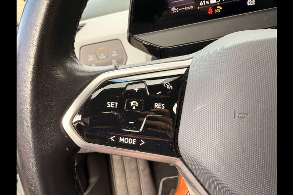Volkswagen ID.3 Pure 45 kWh 150pk Adaptieve Cruise | Warmtepomp | 18 inch lichtmetaal | Stoelverwarming | Achteruitrijcamera | BLIS