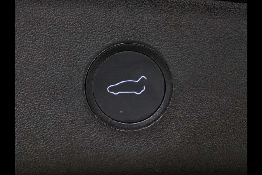 Tesla Model 3 Standard RWD Plus 60 kWh | SOH 91,8 % | Panoramadak | Lederen bekleding | Stoelverwarming | Stuurwielverwarming