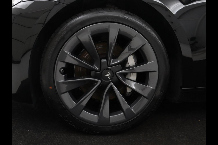 Tesla Model 3 Standard RWD Plus 60 kWh | SOH 91,8 % | Panoramadak | Lederen bekleding | Stoelverwarming | Stuurwielverwarming