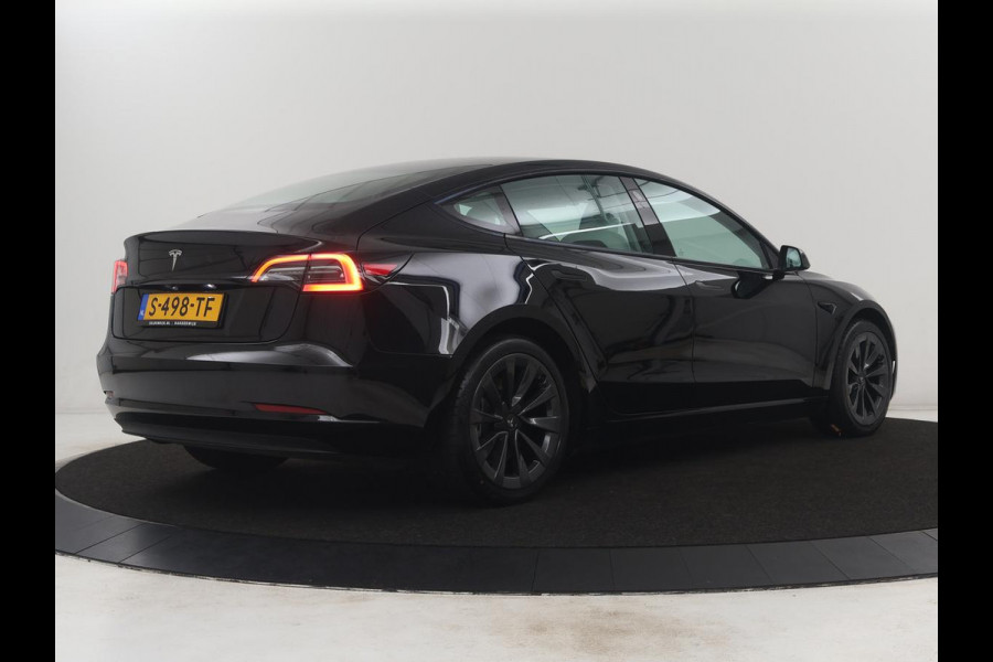 Tesla Model 3 Standard RWD Plus 60 kWh | SOH 91,8 % | Panoramadak | Lederen bekleding | Stoelverwarming | Stuurwielverwarming