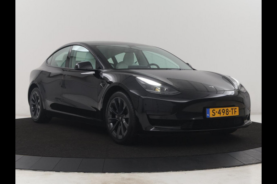 Tesla Model 3 Standard RWD Plus 60 kWh | SOH 91,8 % | Panoramadak | Lederen bekleding | Stoelverwarming | Stuurwielverwarming