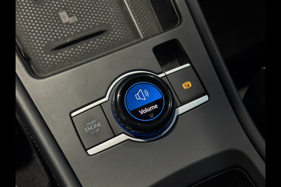 Volkswagen T-Roc 1.5 eTsi R-Line First Edition|Pano|Matrix|Keyless|H&K|HUD|360|Trekhaak|