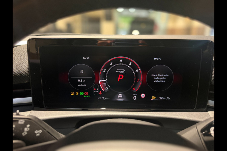 Volkswagen T-Roc 1.5 eTsi R-Line First Edition|Pano|Matrix|Keyless|H&K|HUD|360|Trekhaak|