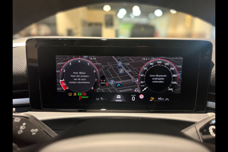 Volkswagen T-Roc 1.5 eTsi R-Line First Edition|Pano|Matrix|Keyless|H&K|HUD|360|Trekhaak|