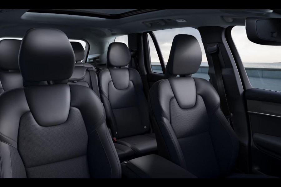 Volvo XC90 T8 406PK Automaat AWD Ultra Bright Executive Bowers & Wilkins / Luchtvering / Stoelventilatie / Head Up Display / 360 Camera / Massagestoelen / Elektrisch bedienbare stoelen met geheugen / Nappaleder /