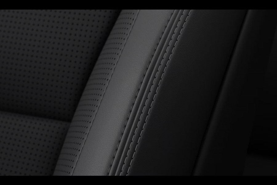 Volvo XC90 T8 406PK Automaat AWD Ultra Bright Executive Bowers & Wilkins / Luchtvering / Stoelventilatie / Head Up Display / 360 Camera / Massagestoelen / Elektrisch bedienbare stoelen met geheugen / Nappaleder /
