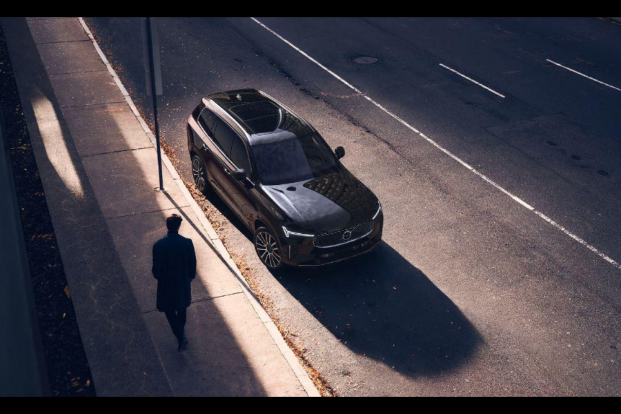 Volvo XC90 T8 406PK Automaat AWD Ultra Bright Executive Bowers & Wilkins / Luchtvering / Stoelventilatie / Head Up Display / 360 Camera / Massagestoelen / Elektrisch bedienbare stoelen met geheugen / Nappaleder /