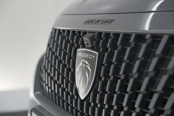 Peugeot 2008 PureTech 130 EAT8 GT | 360 Camera | Stoelmassage | Adaptieve Cruise Control | Dodehoekdetectie