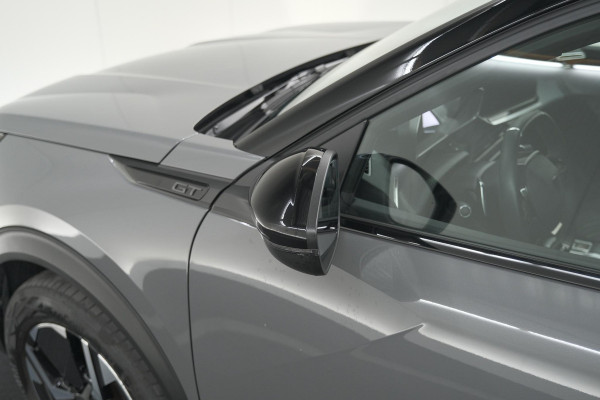 Peugeot 2008 PureTech 130 EAT8 GT | 360 Camera | Stoelmassage | Adaptieve Cruise Control | Dodehoekdetectie
