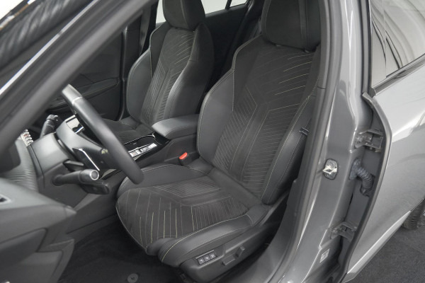 Peugeot 2008 PureTech 130 EAT8 GT | 360 Camera | Stoelmassage | Adaptieve Cruise Control | Dodehoekdetectie
