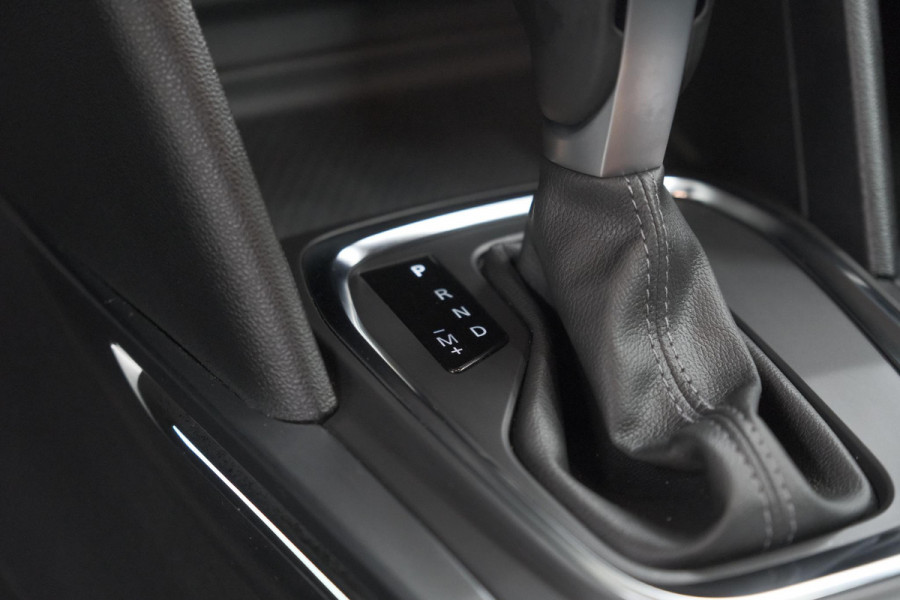 Renault Mégane Estate TCe 140 EDC Techno | Dodehoekdetectie | Camera | 9.3 Inch Grootscherm | Climate Control