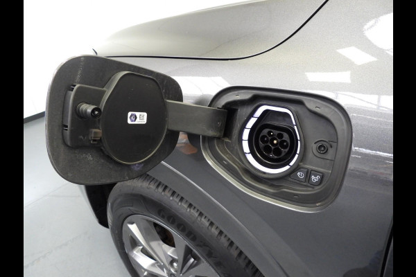 Ford Kuga 2.5 PHEV Plug-In ST-Line X TREKH./NAVI/LED/B&O/HEAD-UP/18"LMV!