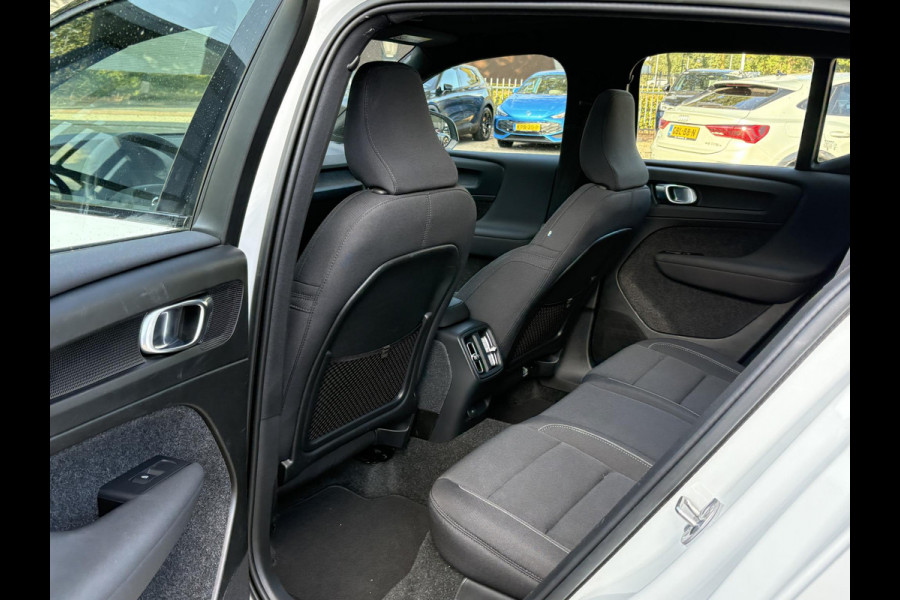 Volvo XC40 Recharge Ultimate 70 kWh SOH 95% | 360 CAMERA | STOEL STUURVERWARMING | MEM. SEAT | ELEK. STOEL | PANO | RIJKLAARPRIJS INCL. 12 MND BOVAG GARANTIE! | KEYLESS + DODEHOEK |