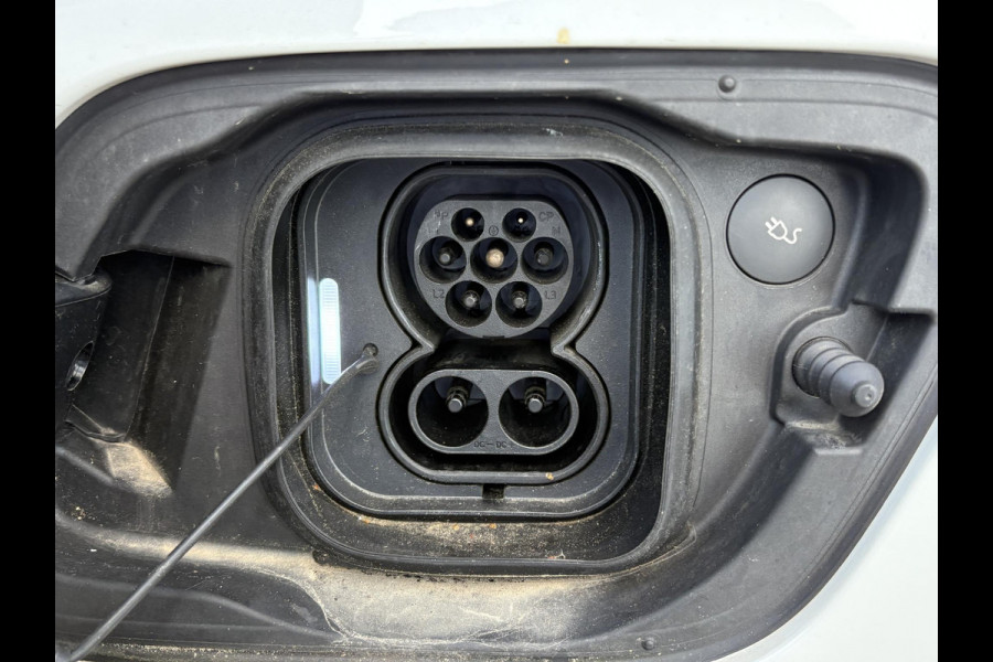 Volvo XC40 Recharge Ultimate 70 kWh SOH 95% | 360 CAMERA | STOEL STUURVERWARMING | MEM. SEAT | ELEK. STOEL | PANO | RIJKLAARPRIJS INCL. 12 MND BOVAG GARANTIE! | KEYLESS + DODEHOEK |
