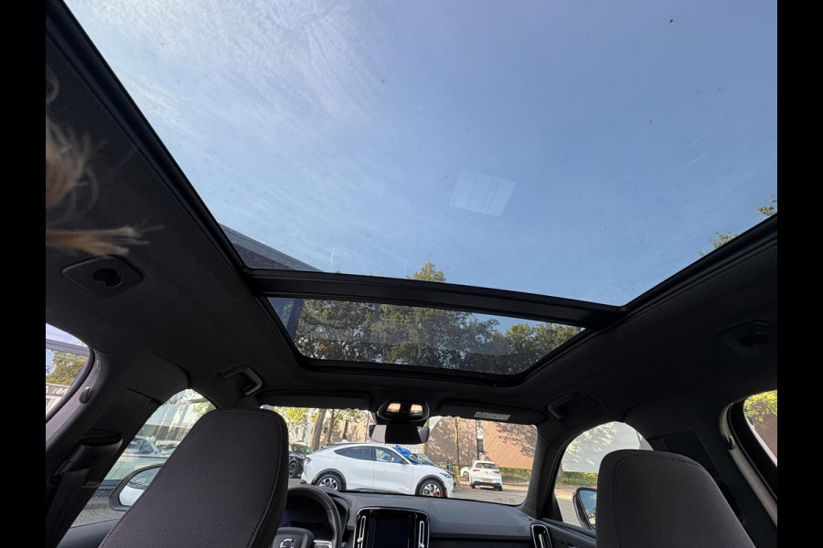 Volvo XC40 Recharge Ultimate 70 kWh SOH 95% | 360 CAMERA | STOEL STUURVERWARMING | MEM. SEAT | ELEK. STOEL | PANO | RIJKLAARPRIJS INCL. 12 MND BOVAG GARANTIE! | KEYLESS + DODEHOEK |