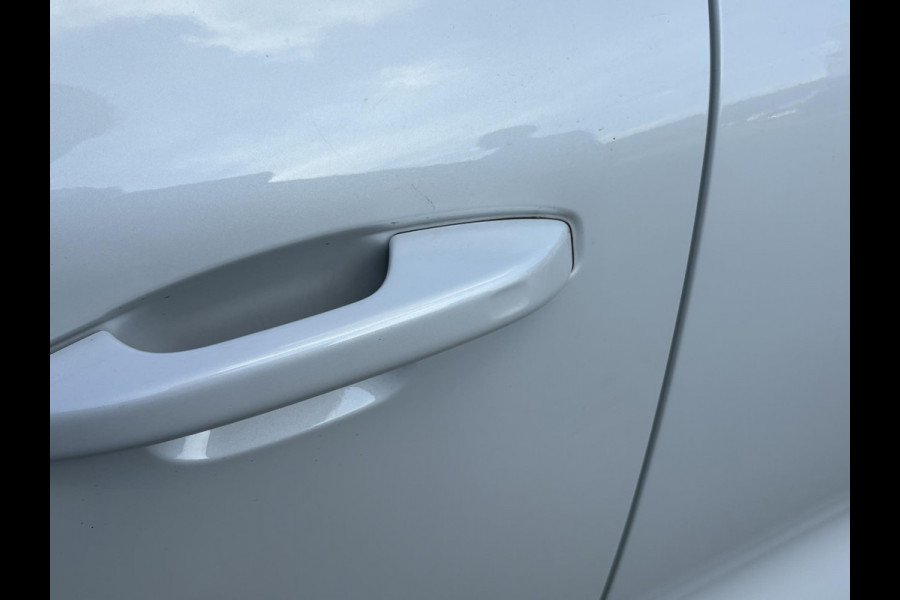 Volvo XC40 Recharge Ultimate 70 kWh SOH 95% | 360 CAMERA | STOEL STUURVERWARMING | MEM. SEAT | ELEK. STOEL | PANO | RIJKLAARPRIJS INCL. 12 MND BOVAG GARANTIE! | KEYLESS + DODEHOEK |
