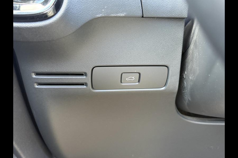 Volvo XC40 Recharge Ultimate 70 kWh SOH 95% | 360 CAMERA | STOEL STUURVERWARMING | MEM. SEAT | ELEK. STOEL | PANO | RIJKLAARPRIJS INCL. 12 MND BOVAG GARANTIE! | KEYLESS + DODEHOEK |