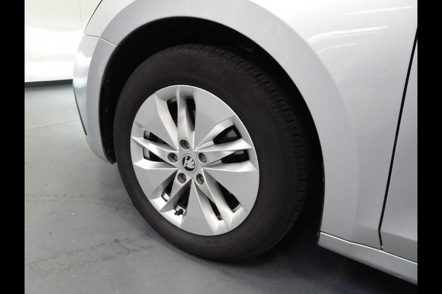 Škoda Octavia Combi 1.0 TSI Business Edition NAVI/TREKH./CLIMA/LED/16"LMV!