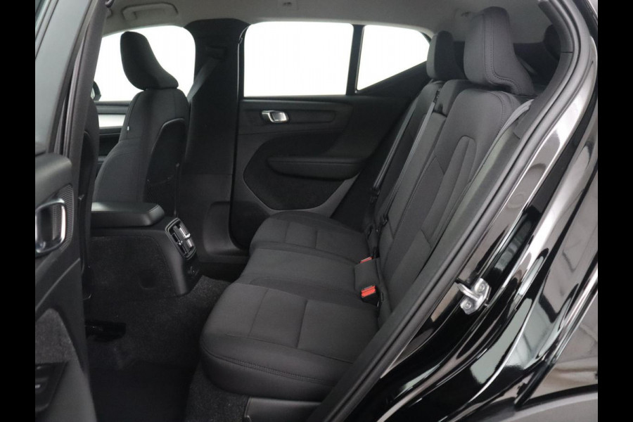 Volvo XC40 1.5 T5 Recharge Business Pro | SOH 84,5 | 360 Camera | Stoelverwarming | LED | Apple Carplay |