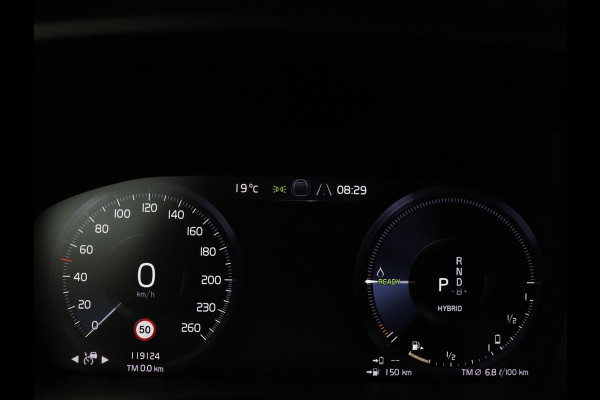 Volvo XC40 1.5 T5 Recharge Business Pro | SOH 84,5 | 360 Camera | Stoelverwarming | LED | Apple Carplay |