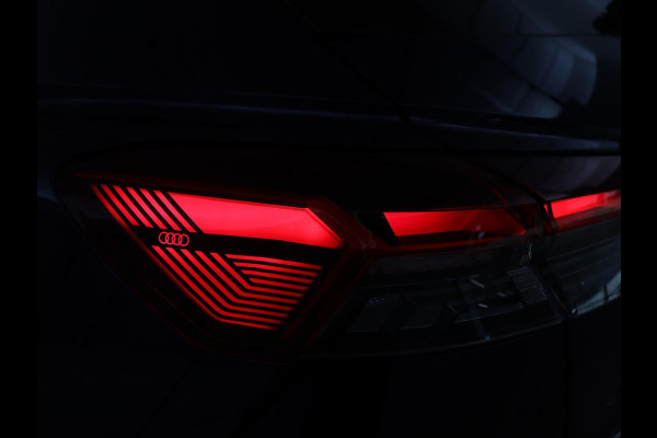 Audi Q4 e-tron 40 S edition 77 kWh | SOH 96% | Camera | Stoelverwarming | Keyless Entry | Apple Carplay | LED | S-Line |