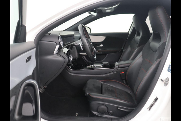 Mercedes-Benz A-Klasse 180 Business Solution AMG | Apple Carplay | LED | Navigatie | Stoelverwarming |