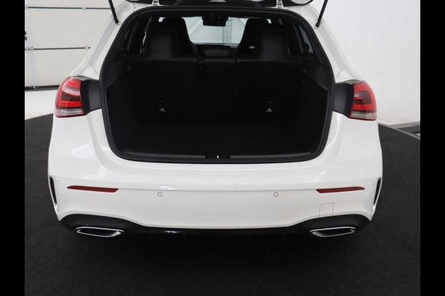 Mercedes-Benz A-Klasse 180 Business Solution AMG | Apple Carplay | LED | Navigatie | Stoelverwarming |
