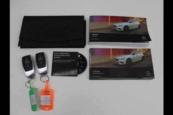 Mercedes-Benz A-Klasse 180 Business Solution AMG | Apple Carplay | LED | Navigatie | Stoelverwarming |