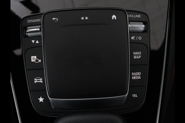 Mercedes-Benz A-Klasse 180 Business Solution AMG | Apple Carplay | LED | Navigatie | Stoelverwarming |